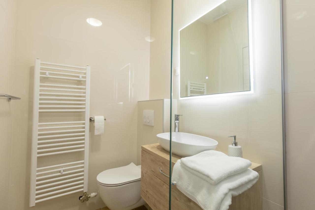 Apartmani I Sobe Pejacevic Osijek Exteriér fotografie